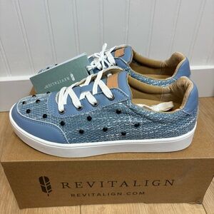 NWT Women’s Revitalign Belmont Pearl Blue Sneaker
